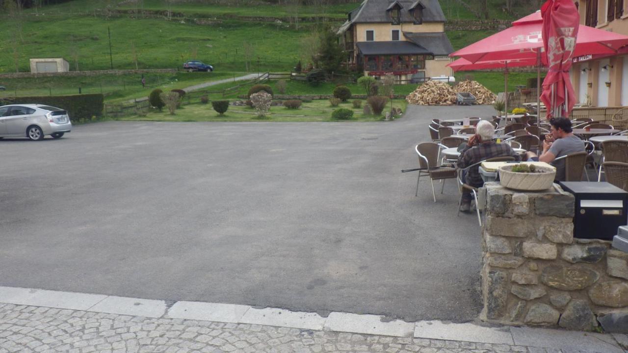 Le Taillon Hotell Gèdre Exteriör bild